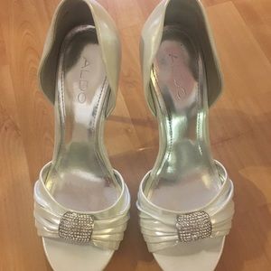 Aldo silver Cassondra 4.5” high heel